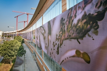 Visualisierung DOCKS mit Fassadenscreen
                                          © Squarebytes / Jakub Klak