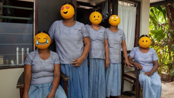 FREIES KINO Family icons with smiley faces